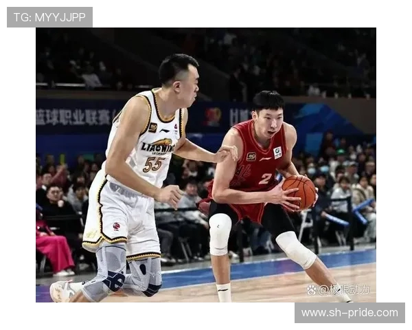 上海久事主场激战深圳马可波罗双方鏖战四节上演精彩篮球对决