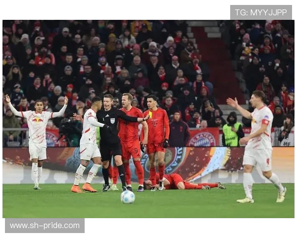 拜仁主场鏖战莱比锡巅峰对决上演豪门争锋激荡德甲新格局 拜仁主场鏖战莱比锡巅峰对决上演豪门争锋激荡德甲新格局