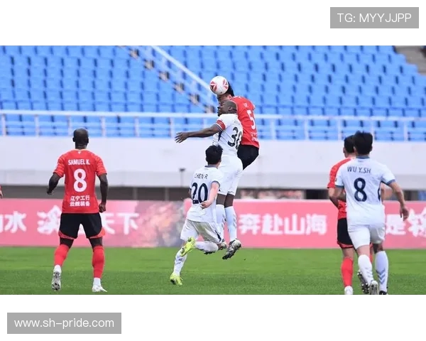 重庆足球队强势领跑城市联赛积分榜总分达到85分引发关注